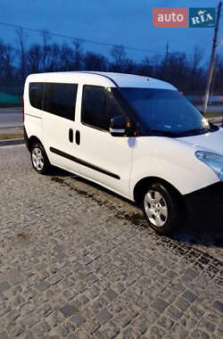 Opel Combo  2012