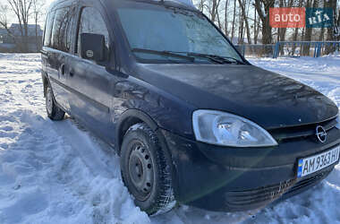 Opel Combo  2004