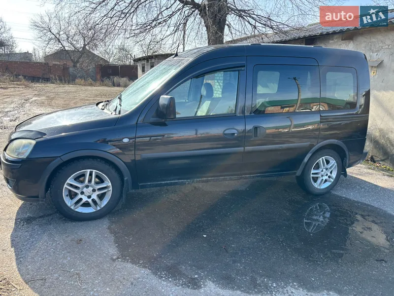 Opel Combo 2010
