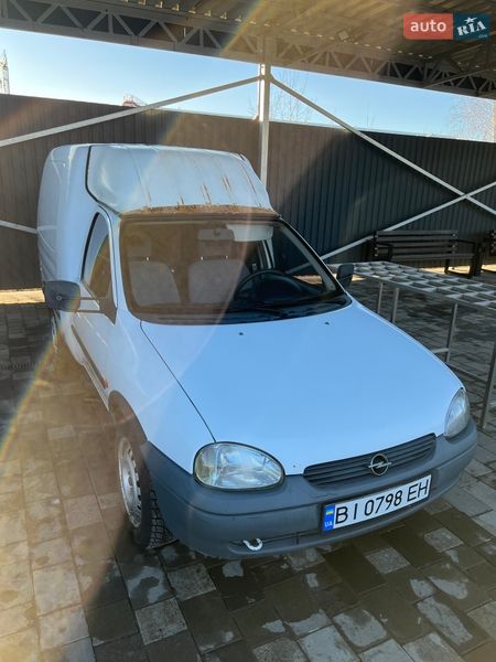 Вантажний фургон Opel Combo