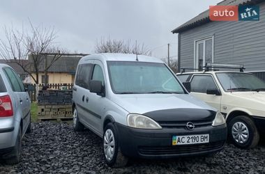 Opel Combo  2004