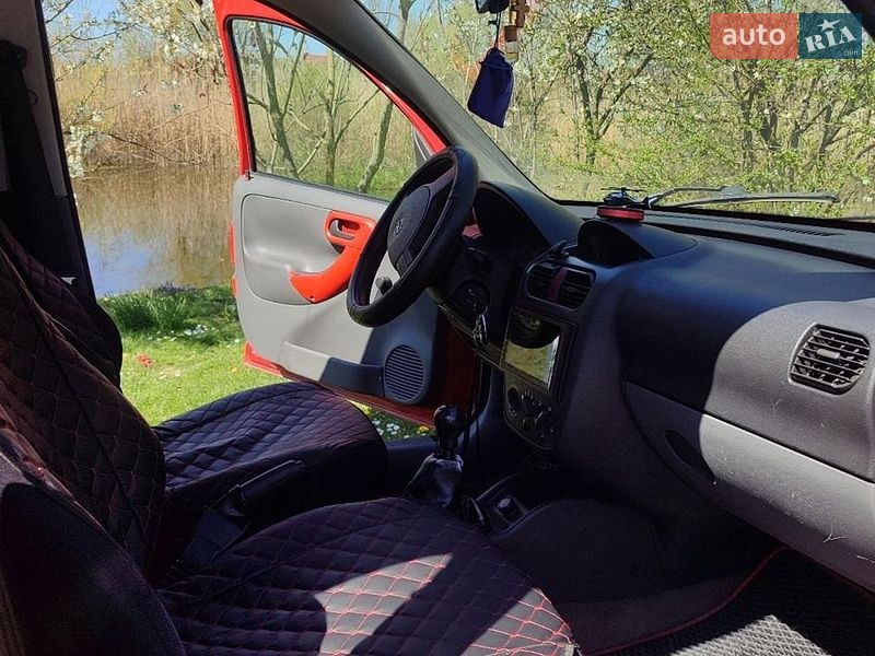 Минивэн Opel Combo 2002 в Бучаче