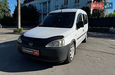 Opel Combo  2008