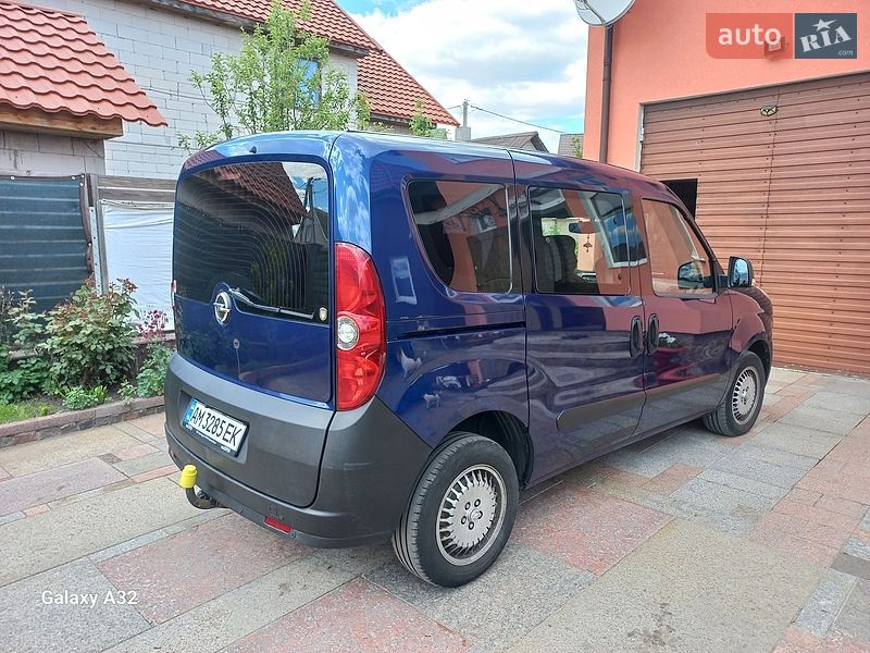 Минивэн Opel Combo 2016 в Житомире