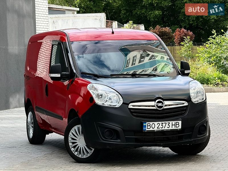 Вантажний фургон Opel Combo 2014 в Хмельницькому
