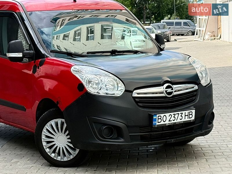 Вантажний фургон Opel Combo 2014 в Хмельницькому
