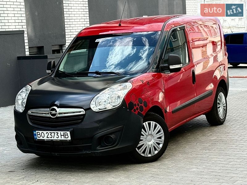 Вантажний фургон Opel Combo 2014 в Хмельницькому