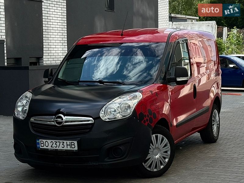 Вантажний фургон Opel Combo 2014 в Хмельницькому