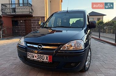 Минивэн Opel Combo 2010 в Ковеле