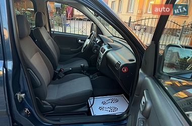 Минивэн Opel Combo 2010 в Ковеле