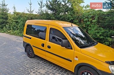 Минивэн Opel Combo 2002 в Коростене
