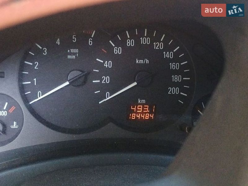 Минивэн Opel Combo 2002 в Коростене