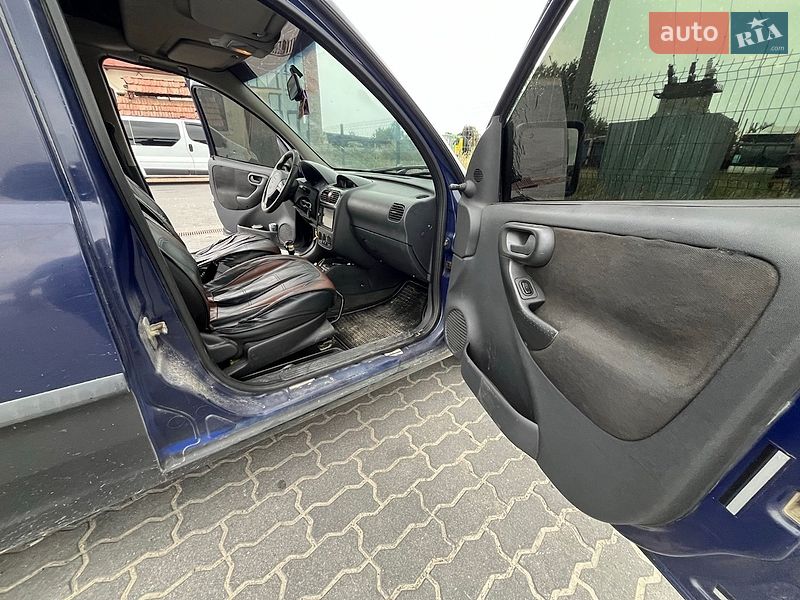 Грузовой фургон Opel Combo 2005 в Надворной