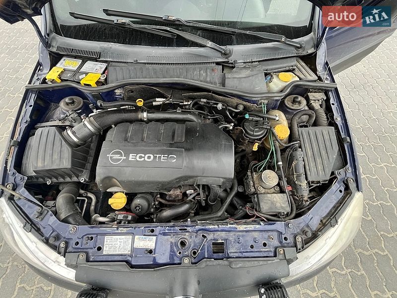 Грузовой фургон Opel Combo 2005 в Надворной