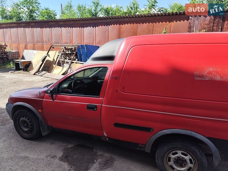 Грузопассажирский фургон Opel Combo 1998 в Каменском