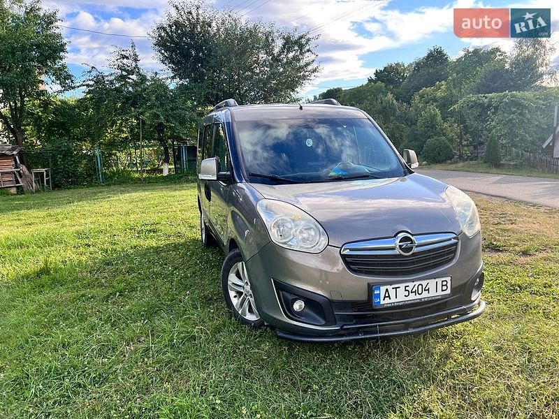 Opel Combo 2012