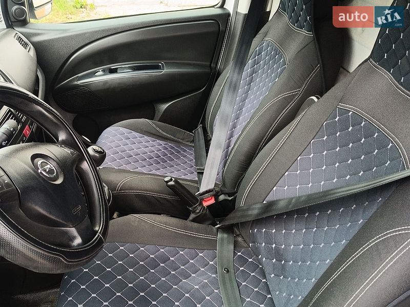 Грузопассажирский фургон Opel Combo 2017 в Красилове фото 4 Грузопассажирский фургон Opel Combo 2017 в Красилове