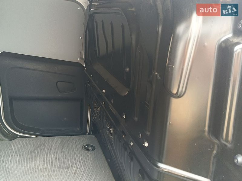 Грузопассажирский фургон Opel Combo 2017 в Красилове фото 6 Грузопассажирский фургон Opel Combo 2017 в Красилове