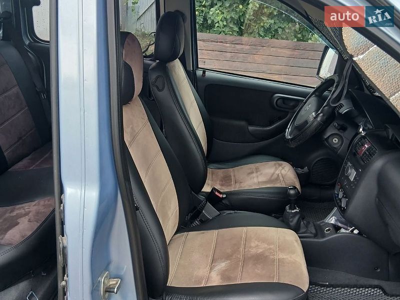 Минивэн Opel Combo 2008 в Житомире