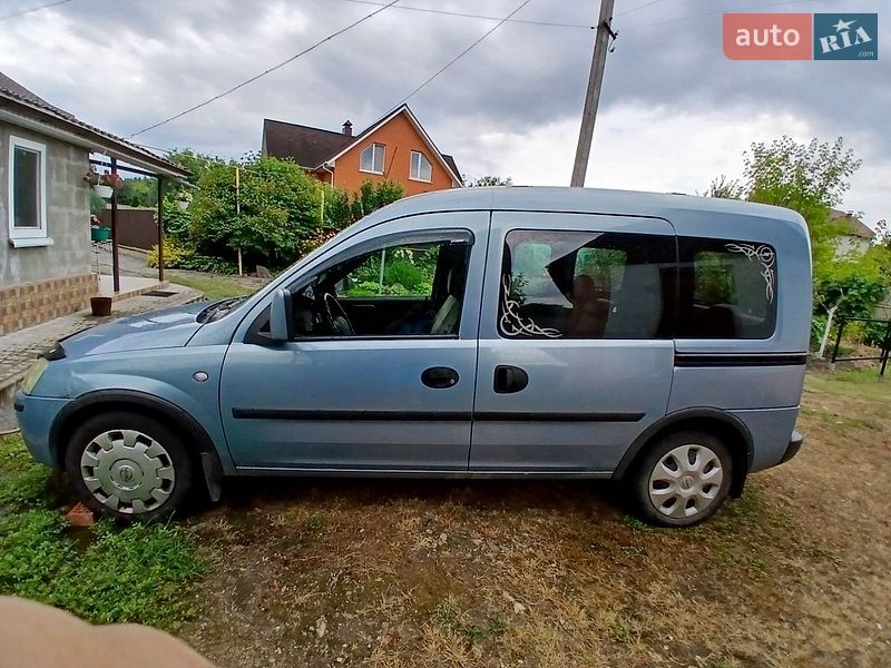 Минивэн Opel Combo 2008 в Житомире