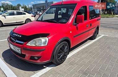 Opel Combo  2010
