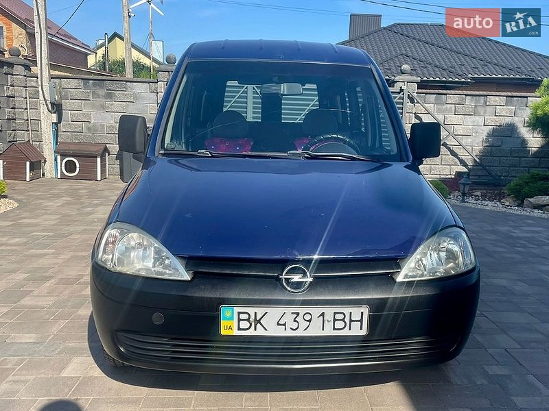 Минивэн Opel Combo 2003 в Ровно