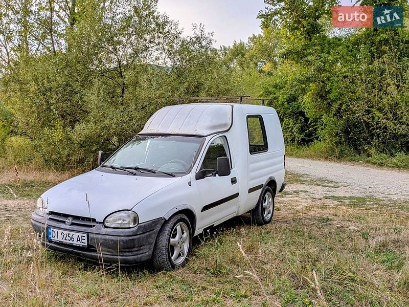 Минивэн Opel Combo 1996 в Виноградове