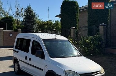 Opel Combo  2010