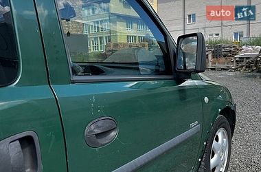 Минивэн Opel Combo 2006 в Луцке