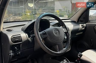Минивэн Opel Combo 2006 в Луцке