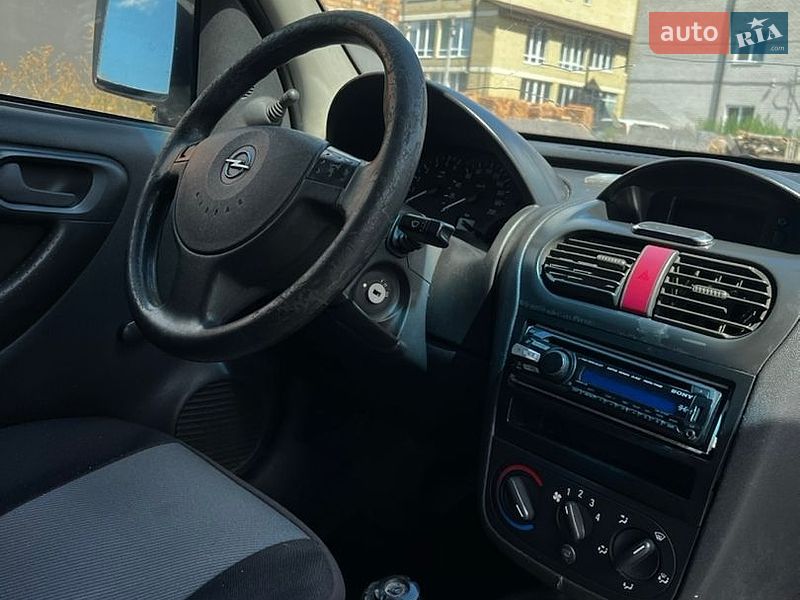Минивэн Opel Combo 2006 в Луцке