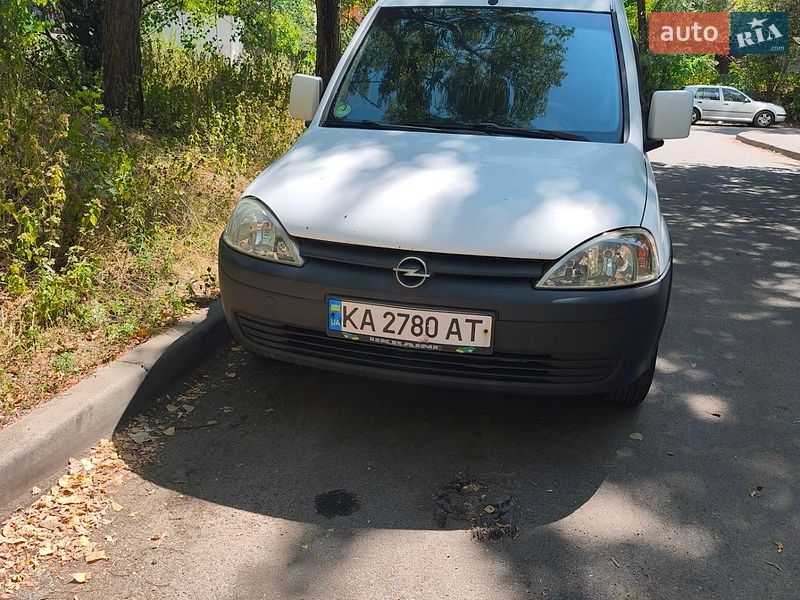 Мінівен Opel Combo 2004 в Києві