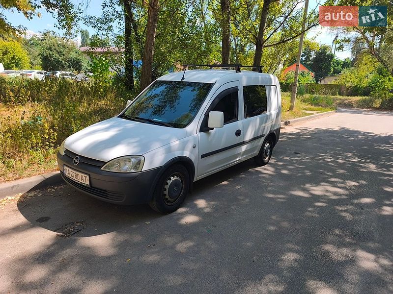 Мінівен Opel Combo 2004 в Києві