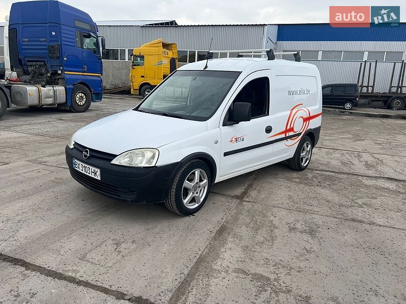 Грузовой фургон Opel Combo 2010 в Шепетовке