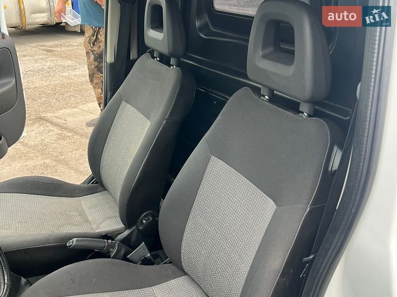 Грузовой фургон Opel Combo 2010 в Шепетовке