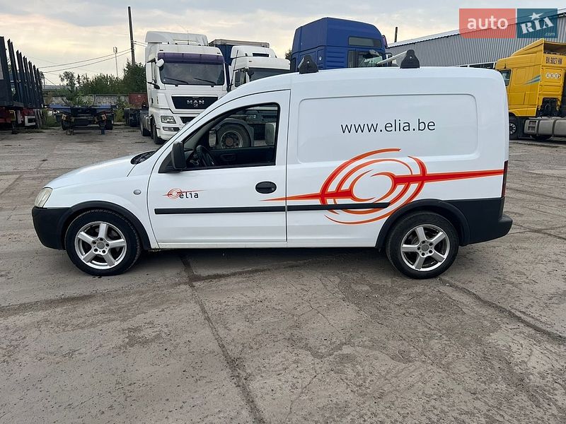 Грузовой фургон Opel Combo 2010 в Шепетовке