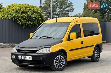 Opel Combo  2008