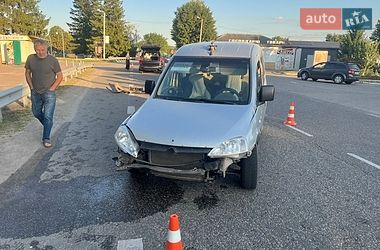 Opel Combo  2004