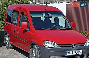 Минивэн Opel Combo 2004 в Сарнах