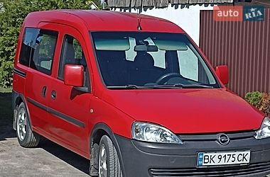 Минивэн Opel Combo 2004 в Сарнах