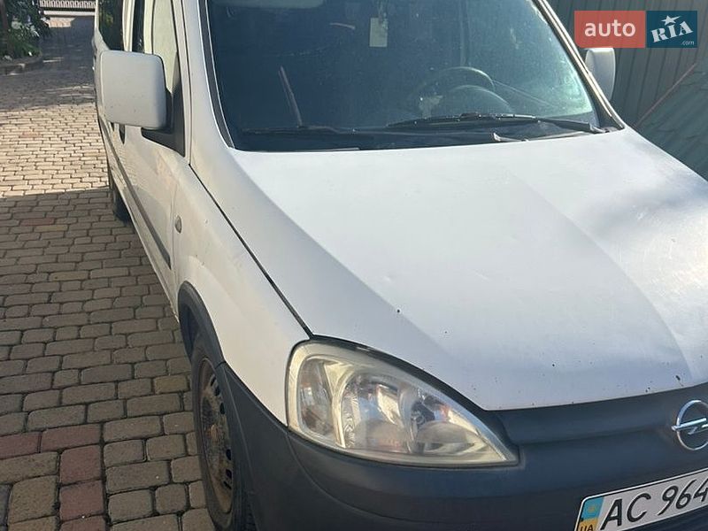 Минивэн Opel Combo 2006 в Луцке