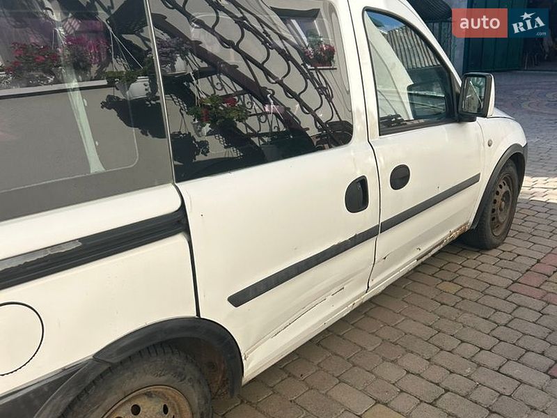 Минивэн Opel Combo 2006 в Луцке