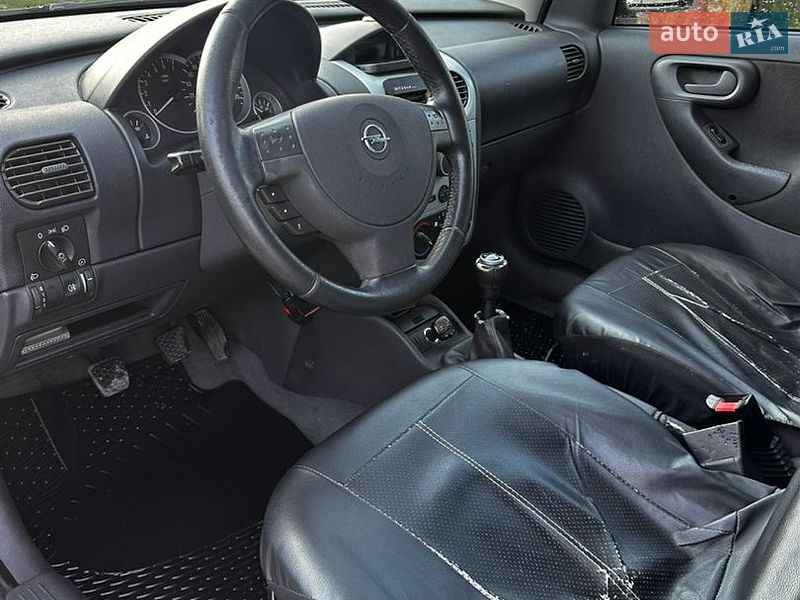 Минивэн Opel Combo 2009 в Остроге
