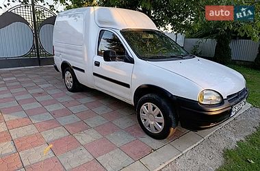 Вантажний фургон Opel Combo 1996 в Чернівцях