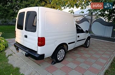 Вантажний фургон Opel Combo 1996 в Чернівцях