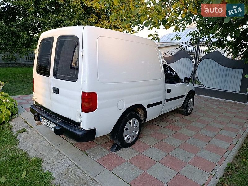 Вантажний фургон Opel Combo 1996 в Чернівцях
