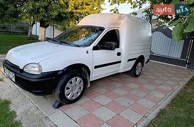 Вантажний фургон Opel Combo 1996 в Чернівцях