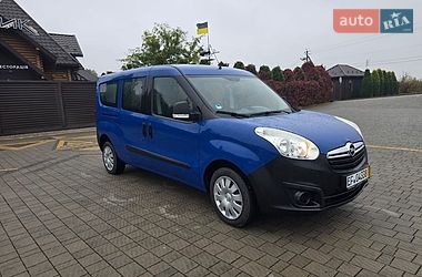 Opel Combo  2015
