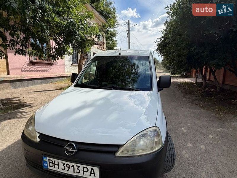 Минивэн Opel Combo 2005 в Измаиле