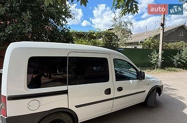 Минивэн Opel Combo 2005 в Измаиле